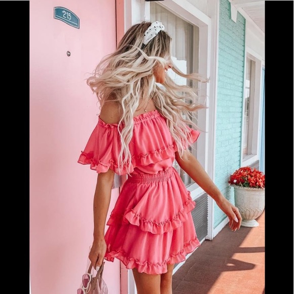 Pink ruffled off the shoulder dress, size M. - Picture 1 of 2
